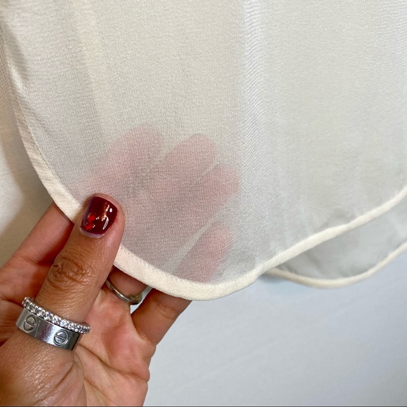 VINCE sheer off-white fancy top ๐ค - Picture 9 of 11